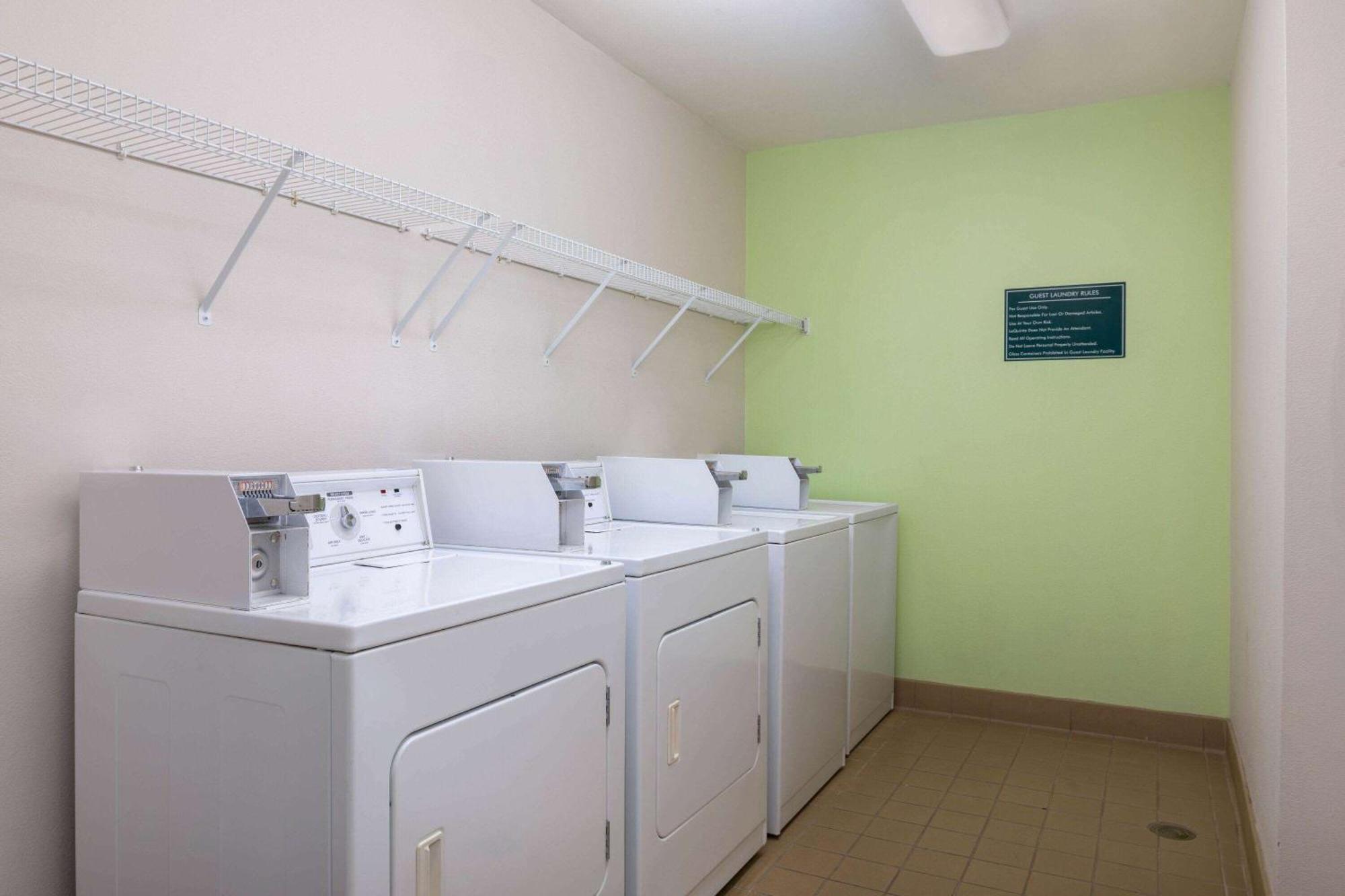 La Quinta By Wyndham Savannah Airport - Pooler Extérieur photo