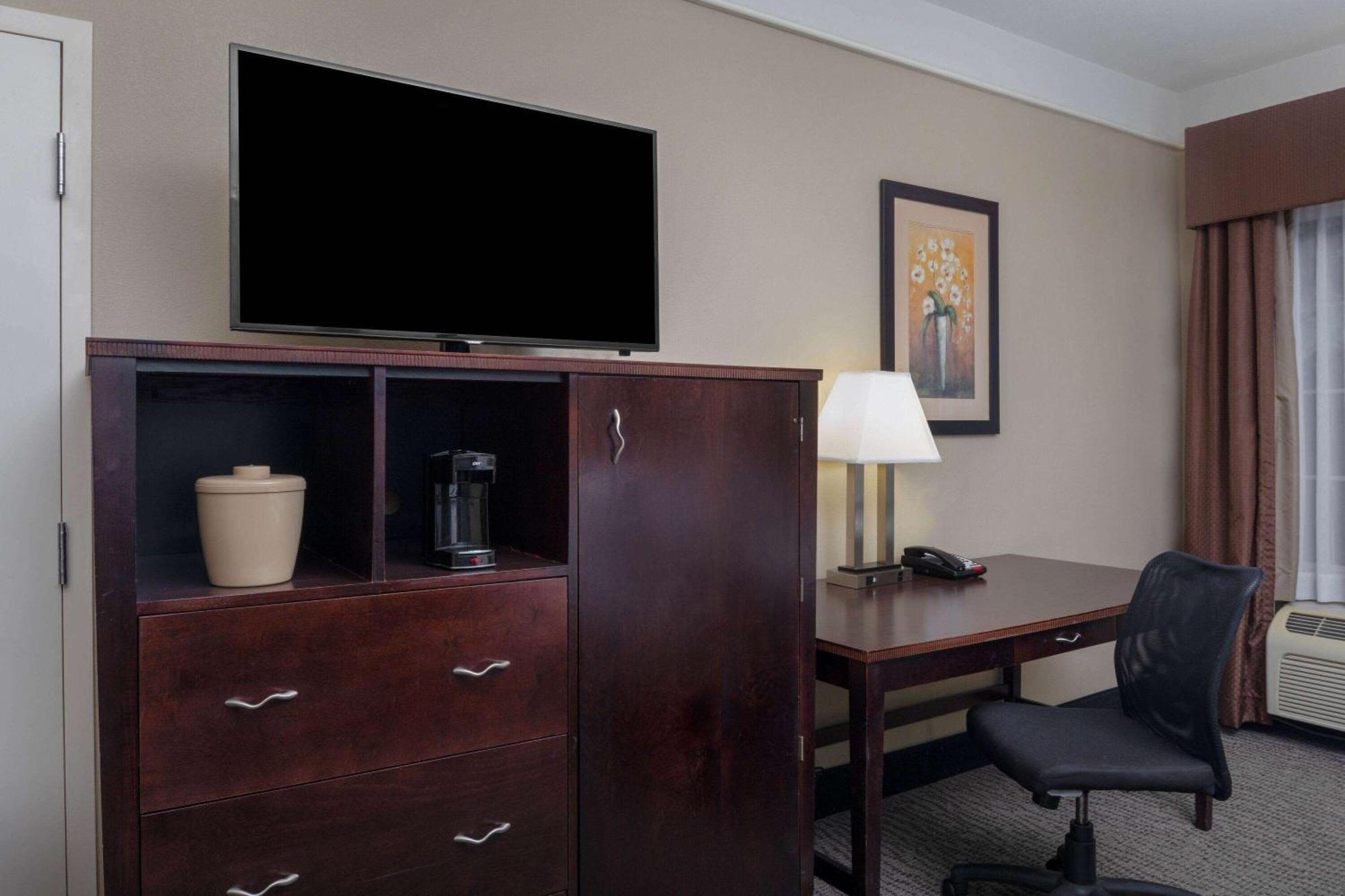 La Quinta By Wyndham Savannah Airport - Pooler Extérieur photo